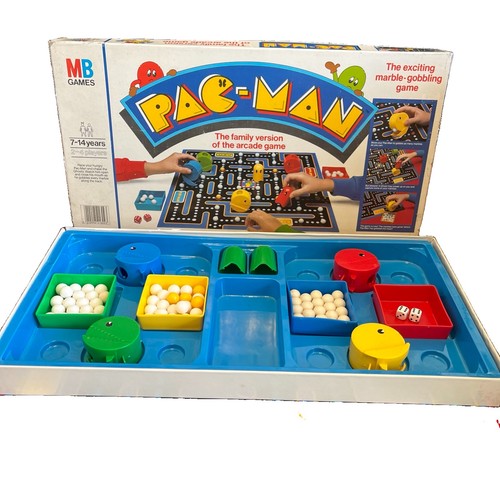 Vintage 80s pac - man, arcade