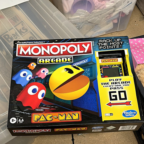 Hasbro monopoly arcade pac man - monopoly, pac-man